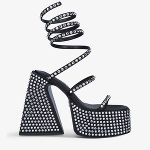 Fashion shoes